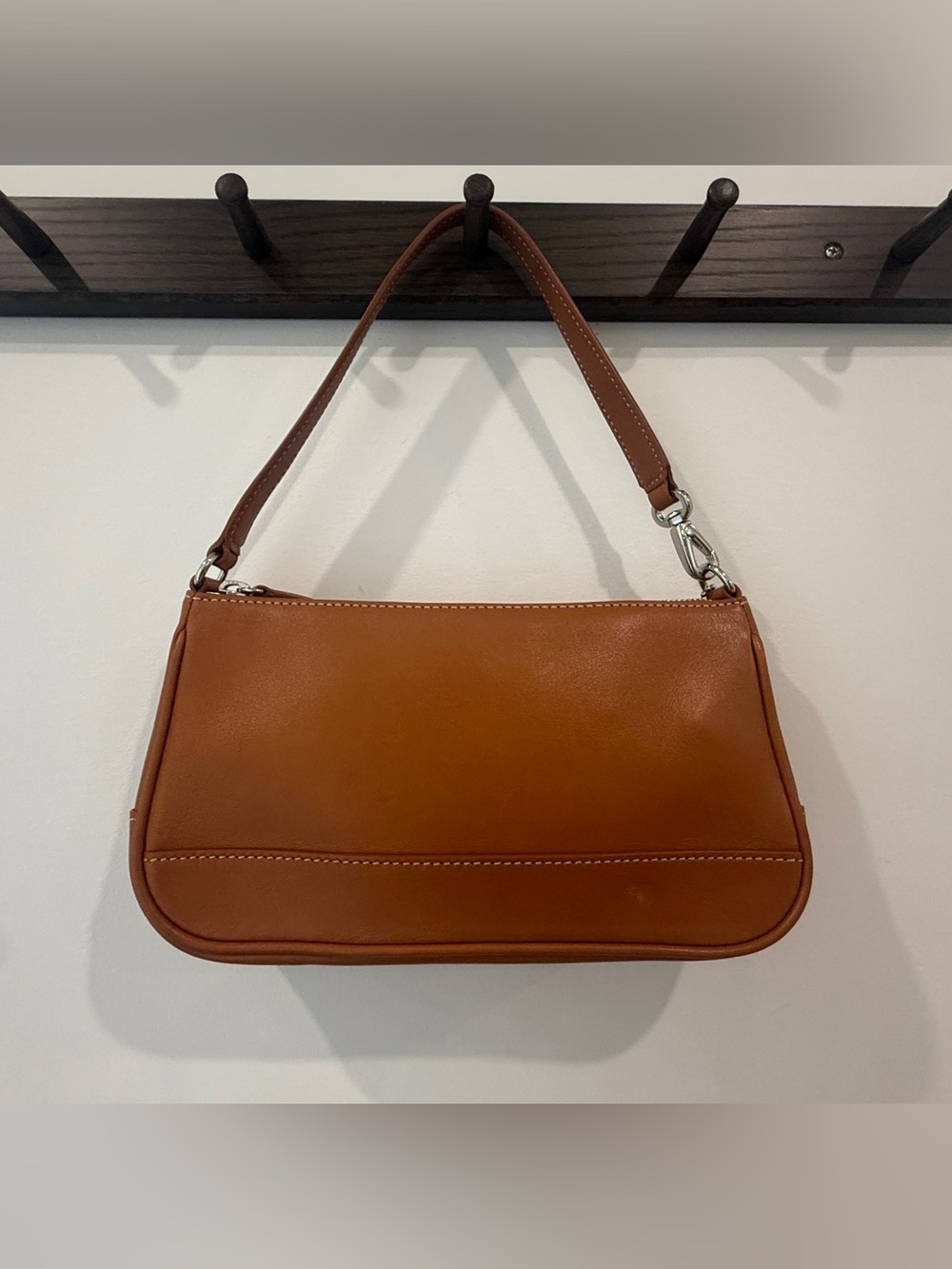 Vintage Coach Hamptons Demi Mini #7785 British Tan Leather Y2K Shoulder Bag - Picture 2 of 7